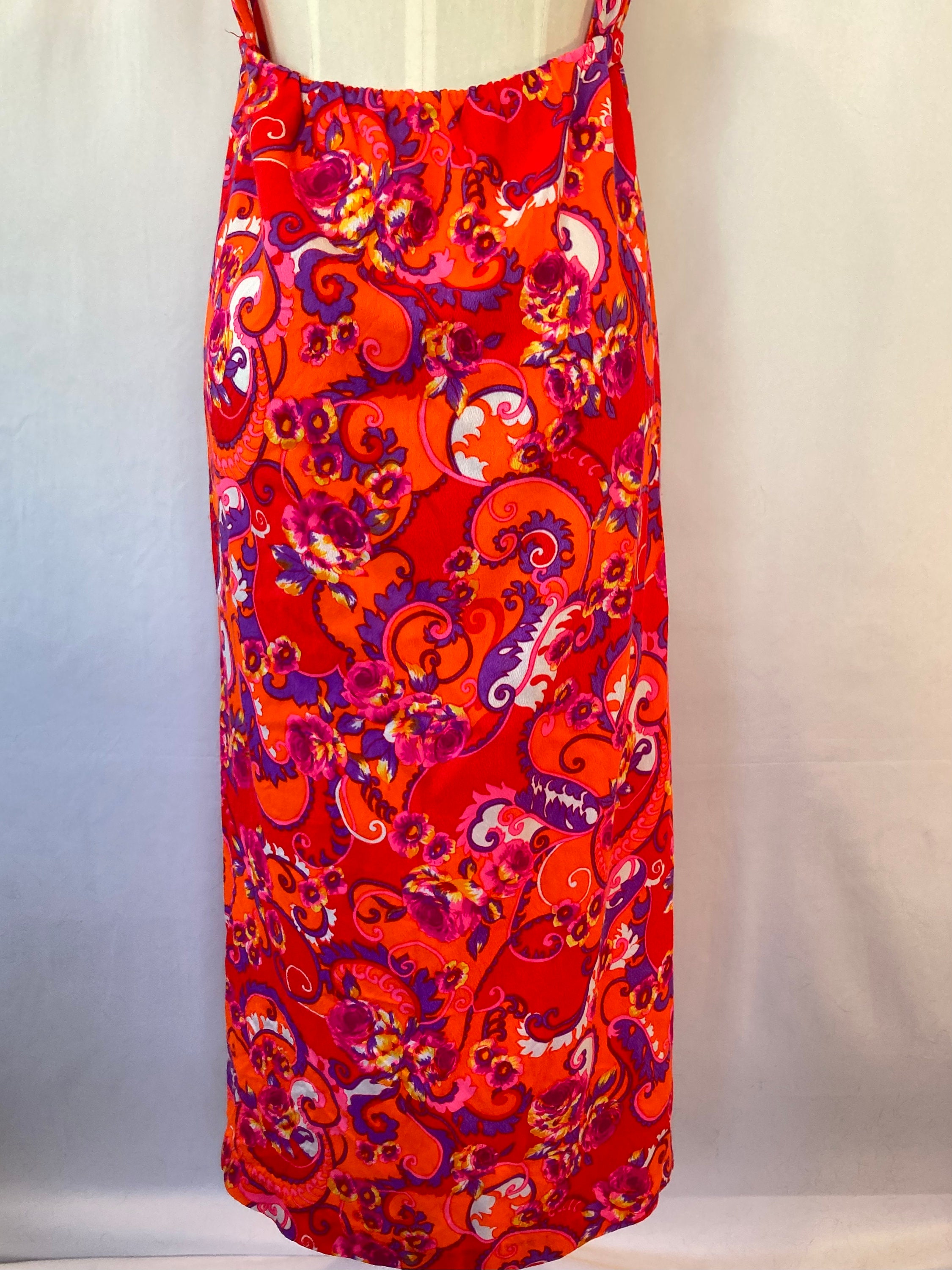 VINTAGE 60s 70s ORANGE GOLD FLORAL SWIRLING BROCADE MOD SLEEVELESS MAXI DRESS 12 main image 0