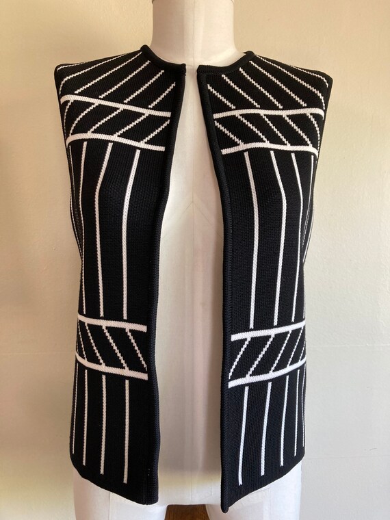 Vintage 70s 80s Women's Black and White Vest - Sm… - image 3