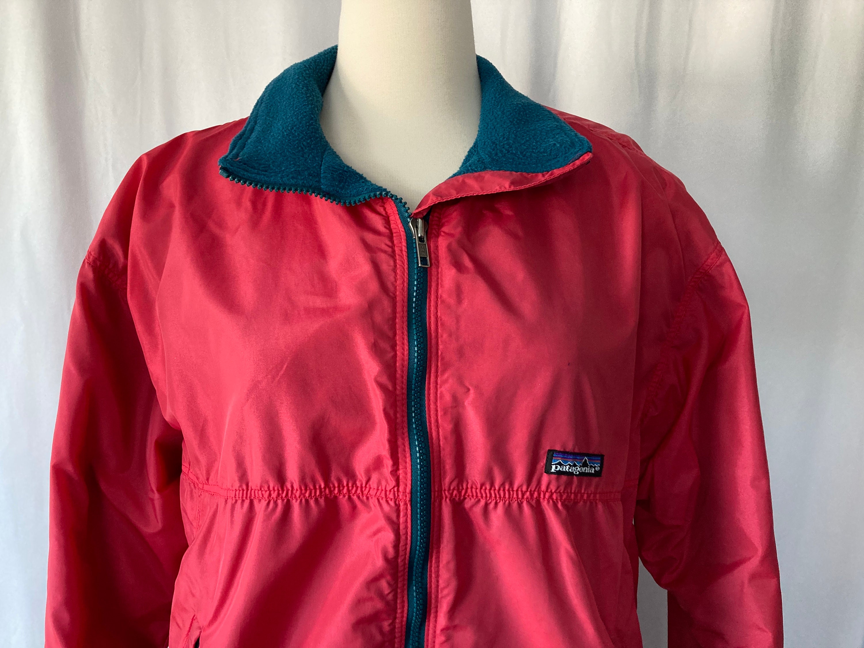 Vintage 80's 90's Patagonia Men's Red and Blue Jacket Made
