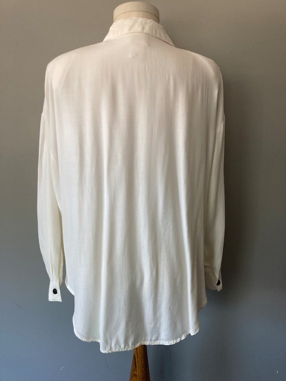 Vintage 80's 90's Women's White Long-Sleeve Butto… - image 2