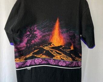 その他ブランド / Tシャツ/L/コットン/BLK/90s/VOLCANO/ムービーT Vintage 90's Hawaii Volcano Wraparound Cotton Purple and Orange T
