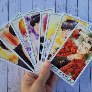 Jeu de cartes de tarot K-Pop ATEEZ, produits dérivés K-Pop pour fans ATEEZ, cadeau unique pour fan de K-Pop, cartes de tarot dessinées à la main, huit cartes de tarot de membres ATEEZ