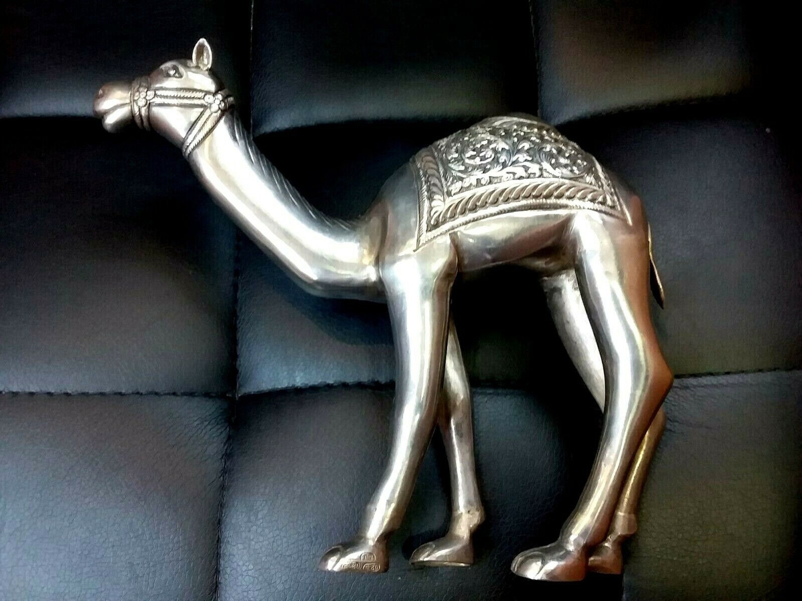 metal camel statue