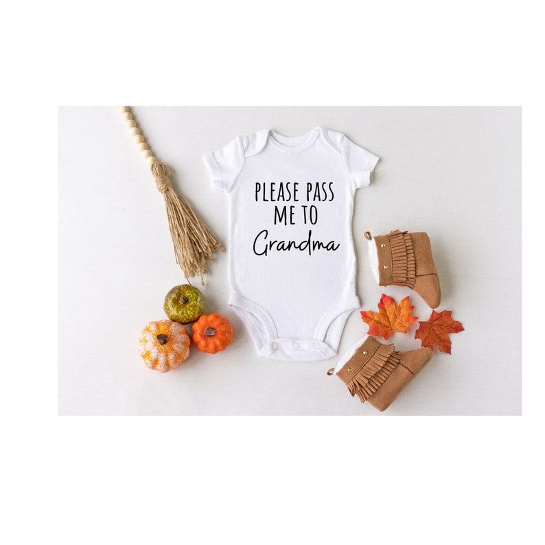 Announcement Onesie Gift for New Grandma baby onesie Please Pass Me To Grandma Grandparentsbaby clothes Pregnancy Announcement Onesie