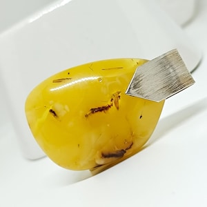 Baltic Amber Pendant with 925 Silver,Amber Pendant,Healing pendant,Unique Pendant,Birthday Gift,Natural Baltic Amber Pendant