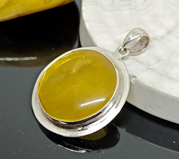 Elegant Amber Silver Pendant, Handmade 925 Silver Pendant, Butterscotch Genuine Amber, Birthstone Pendant, Raw Amber Pendant,Healing Pendant