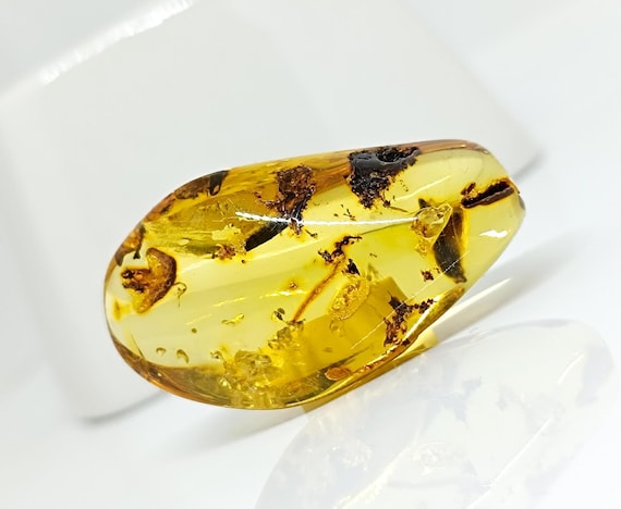 Natural Amber Stone, Amber Gemstone, Collector's Piece, Amber For Display-Carving or Pendant Making, Unique Gift, Genuine Natural Amber,14gr