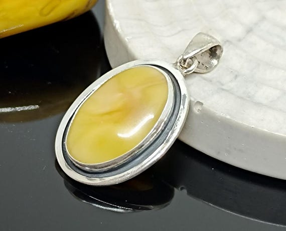 Elegant Amber Silver Pendant, Handmade 925 Silver Pendant, Butterscotch Genuine Amber, Birthstone Pendant, Raw Amber Pendant,Healing Pendant