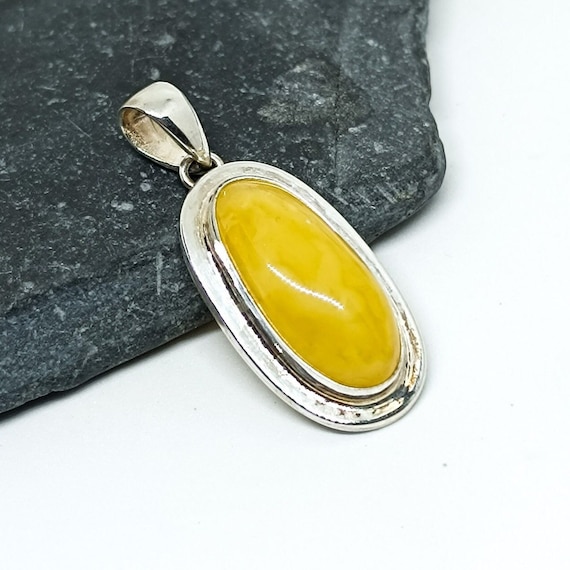 Butterscotch Amber Silver Pendant,Handmade 925 Silver Pendant,Yellow Amber Pendant,Birthstone Pendant,Gemstone Pendant,Healing Pendant