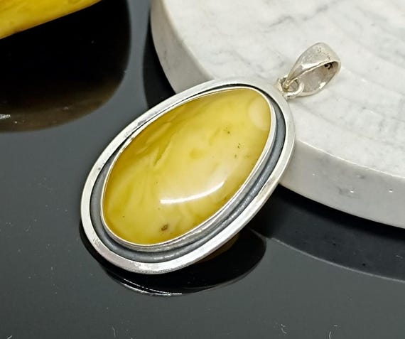 Elegant Amber Silver Pendant, Handmade 925 Silver Pendant, Butterscotch Genuine Amber, Birthstone Pendant, Raw Amber Pendant,Healing Pendant