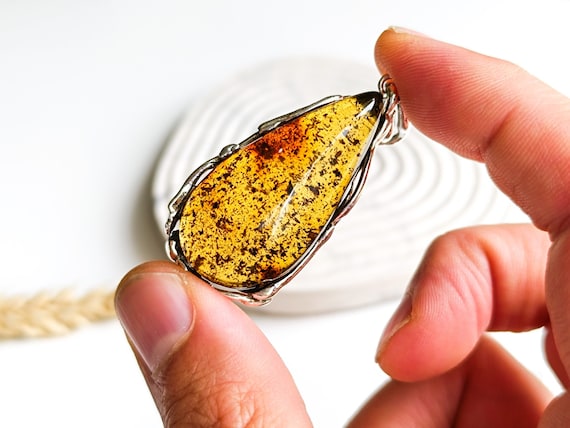 Large Amber Silver Pendant,Genuine Green Baltic Amber Pendant,925 Silver Pendant,Birthstone Pendant,Baltic Amber Pendant,Gift for Her,15gr