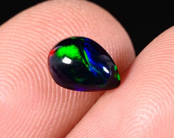Opal Edelstein, Welo Feueropal, äthiopischer Schwarzopal, Cabochon Schwarzopal, natürlicher Schwarzopal, Birne Schwarzopal Edelstein für die Herstellung von Schmuck 8 x 6 MM