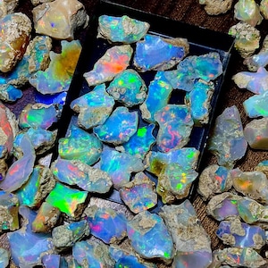 Dry Opal Rough Lot Cut Grade  Opal Rough Lot Ethiopian Welo Opal Raw crystal Suitable For Cutting And Making Jewelry Dry Opal Raw Gemstone