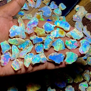 10-8 MM AAA+ hoogwaardige natuurlijke Ethiopische meervoudige vuuropaal ruwe vorm ruwe opaal-ruwe opaal veel groothandel opaal ruwe opaal-sieraden maken