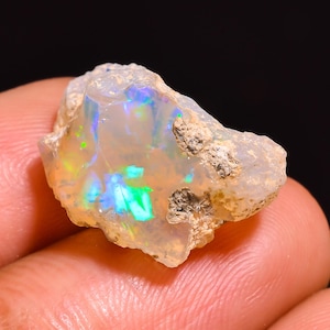 Opal,  Opal rough, Ethiopian opal, welo fire opal, flashy opal, natural opal, dry opal, loose gemstone, natural gemstone 17x13 mm 6.50 CTS