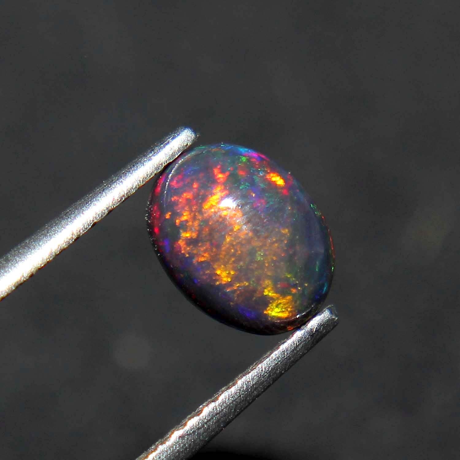 Cabochon Opale De Feu Noire éthiopienne – 7 Carats, Ovale 20x12x5 Mm, Naturelle, Non Traitée
