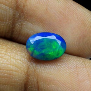 7 x 10 mm Opale noire d&#39;Éthiopie naturelle - Opale ovale de feu multiple, Pierres précieuses, Opale à facettes, Opale de feu à facettes lâches, Opale, pierres précieuses, Opale d&#39;Éthiopie