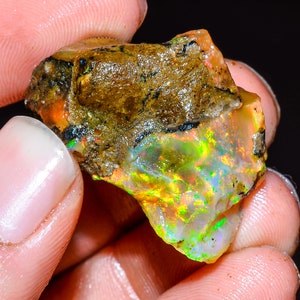 Opal Rough, Ethiopian Opal Raw, Crystal Opal Rough, Big Opal Rough, Fire Opal Rough, Natural Loose Opal Welo Fire Oil Opal Rough, 35 CTS