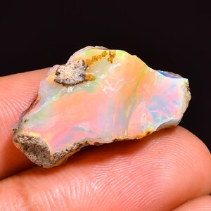 Opal,  Opal rough, Ethiopian opal, welo fire opal, flashy opal, natural opal, dry opal, loose gemstone, natural gemstone 23x12 mm 9 CTS