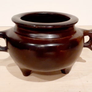 Chinese bronze tripod censer