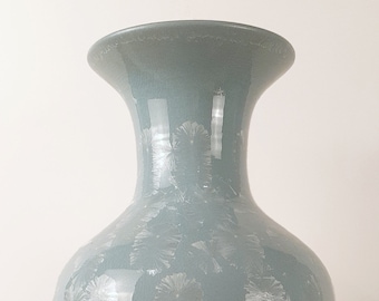 Glazed Celadon Fengweizun Vase - Song Dynasty Style Glazed Celadon Fengweizun Vase - Song Dynasty Style