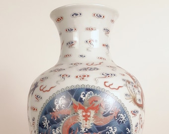 Chinese porcelain dragon haitangzun