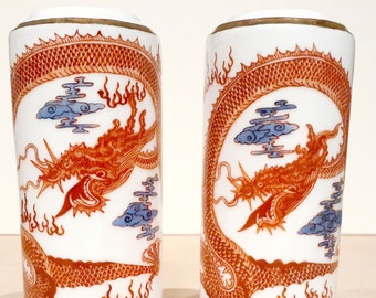 Chinese porcelain dragon tongping pair