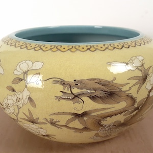 Chinese porcelain Da Ya Zhai dragon flowers bitong