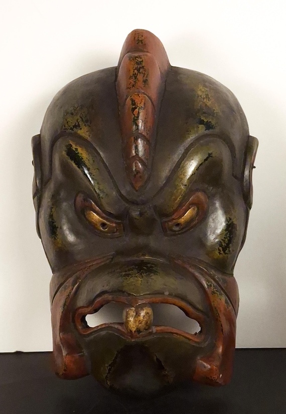 silkroad7002 木彫面　能面　烏天狗　獣面　神楽面　M　9597 木と漆で彫られた烏天狗の能面 - Etsy 日本