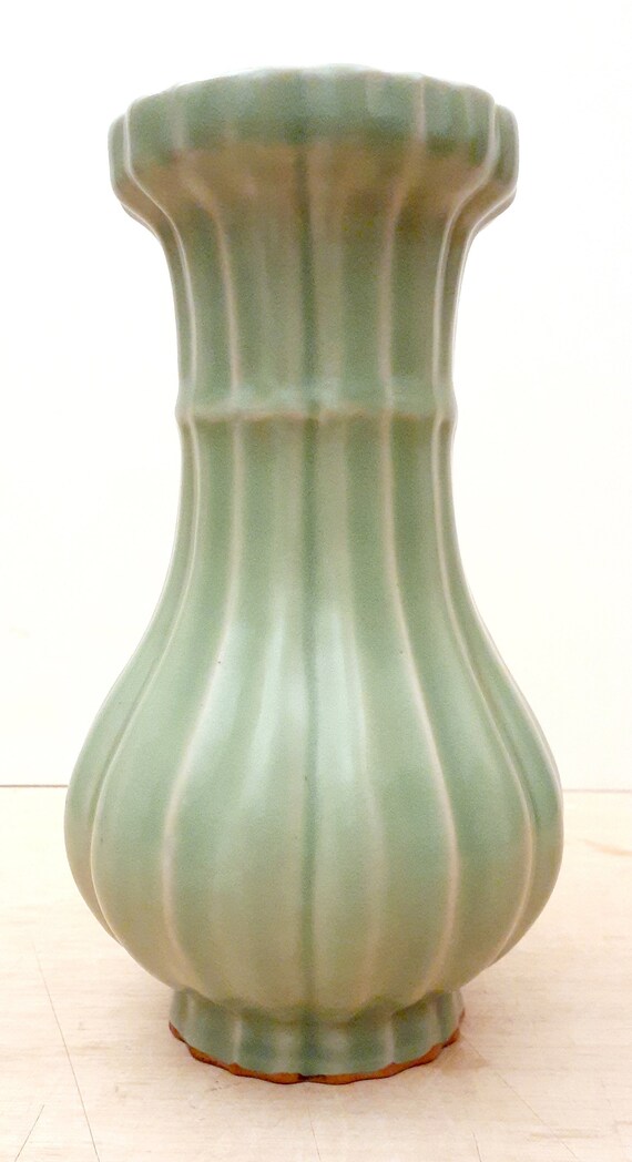 中国セラドン - Chinese Celadon Chinese Longquan Kiln Celadon Lobed Danping - Etsy