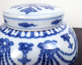 中国の磁器の青と白の蓋付き壺 - Etsy 日本