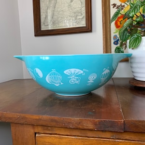 Vintage Pyrex Hot Air Balloon Cinderella Mixing Bowl 444 Mint Condition