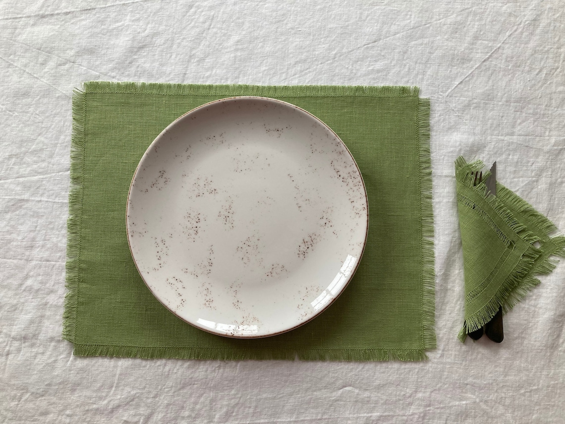 Green Placemat Set, Rustic Linen Placemats, Handmade Fabric Placemats