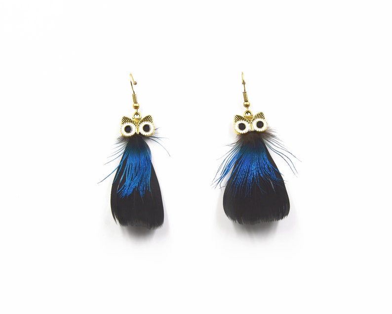 Irregular peacock feather earrings