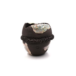 Maceta de cerámica hecha a mano, cerámica Wabi Sabi, maceta escultórica abstracta, maceta de arcilla con textura de lava, maceta única para suculentas.