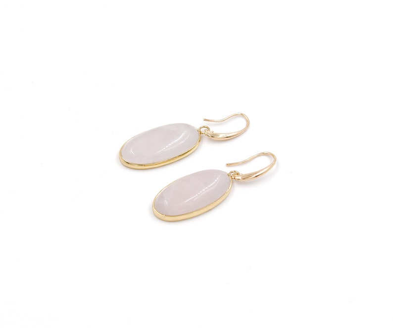 Oval style colorful stone earring