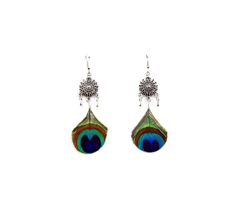 Irregular peacock feather earrings