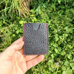 Cartera minimalista de cuero negro, billetera delgada, hecha a mano, cosida a mano, billetera de bolsillo frontal, billetera simple, tarjetero, cuero flexible