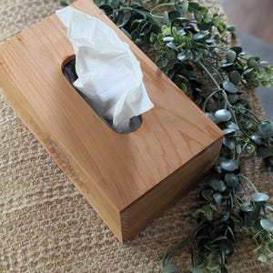 Handmade Cedar Wood Rectangle Tissue Box Cover – Rustic Cabin Tissue Holder – Aromatic Cedar, Farmhouse, Gift, Lodge Decor