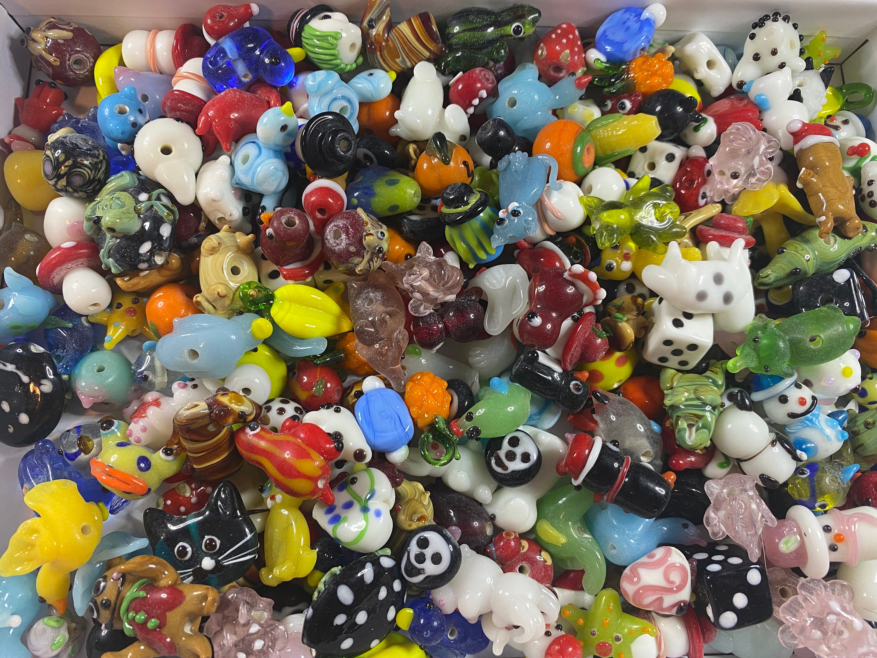  Fun-Weevz 100 Assorted Glass Beads for Jewelry Making