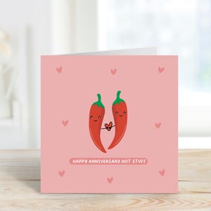 Gelukkige verjaardag Hot Stuff-kaart | Valentijnsdagkaart | Vierkante kaart | Jubileumkaart | Liefdeshartkaart | Vriendin, vriend