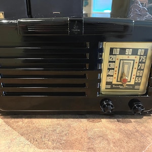 Astonishing Restored 1941 Emerson FL414 &quot;Big Six&quot; AM Tube Radio Bluetooth Ready