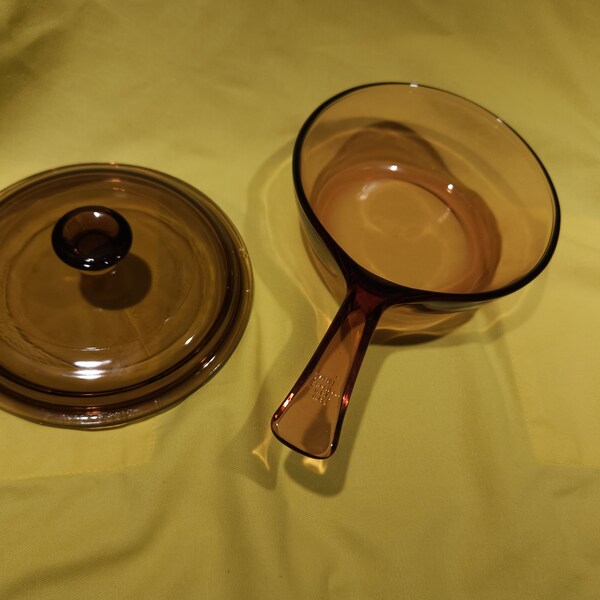 Corning Vision Ware Glass Sauce Pan Pot 1/2 Liter w/Lid Amber