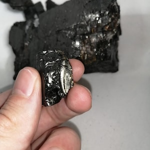 Noble shungite price is per 10 grams best quality, healing stone energetic water healing stone water lithotherapy fulleren, esoteric