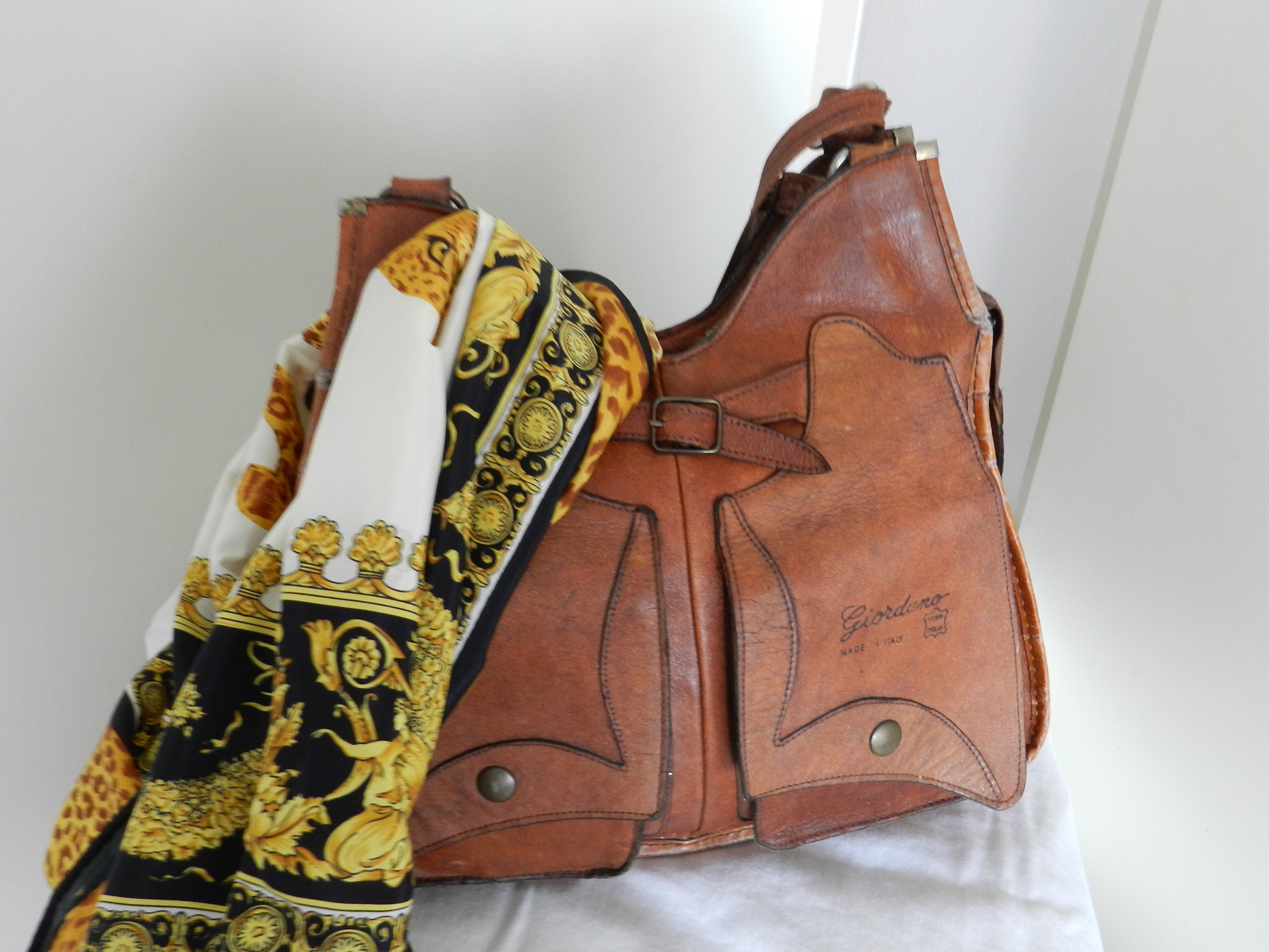 Giordano Tote bags : Buy Giordano Women Tote Handbag Online | Nykaa Fashion