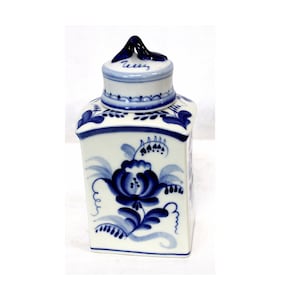 Vintage 1990s Original Made in Russia Blue & White Porcelain Gzhel Nice Wine Container with Lid Great for Collection and Home Decoration #29