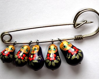 Vintage Hand Painted Matryoshka Brooch: Russian Nesting Dolls on Safety Pin #49