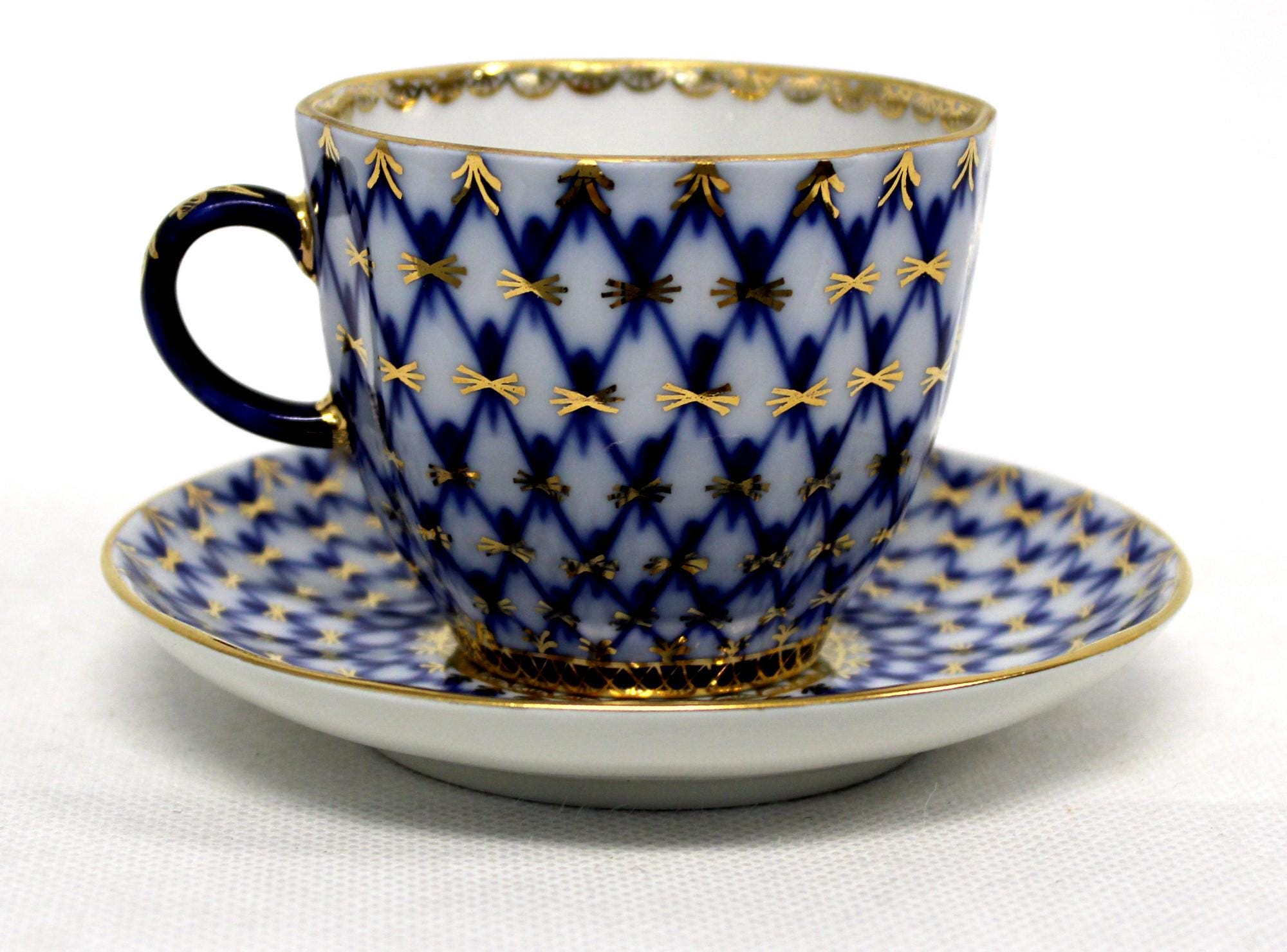 ヴィンテージ ロモノーソフ磁器コーヒーカップ＆ソーサー：手描き花柄 