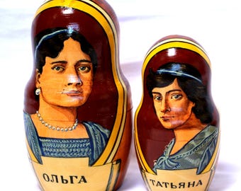 レトロNationalityDollsまとめて12カ国全12種　未開封　希少 Vintage Czar Nicholas II Family Russian Nesting Doll, 9-piece
