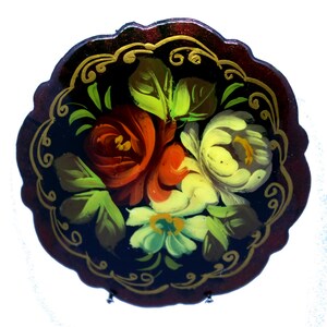 Broche tradicional ruso vintage de los años 90, pintado a mano, con diseño floral, lacado y firmado por un artista ruso. Gran idea para un regalo para el Día de la Madre n.° 63